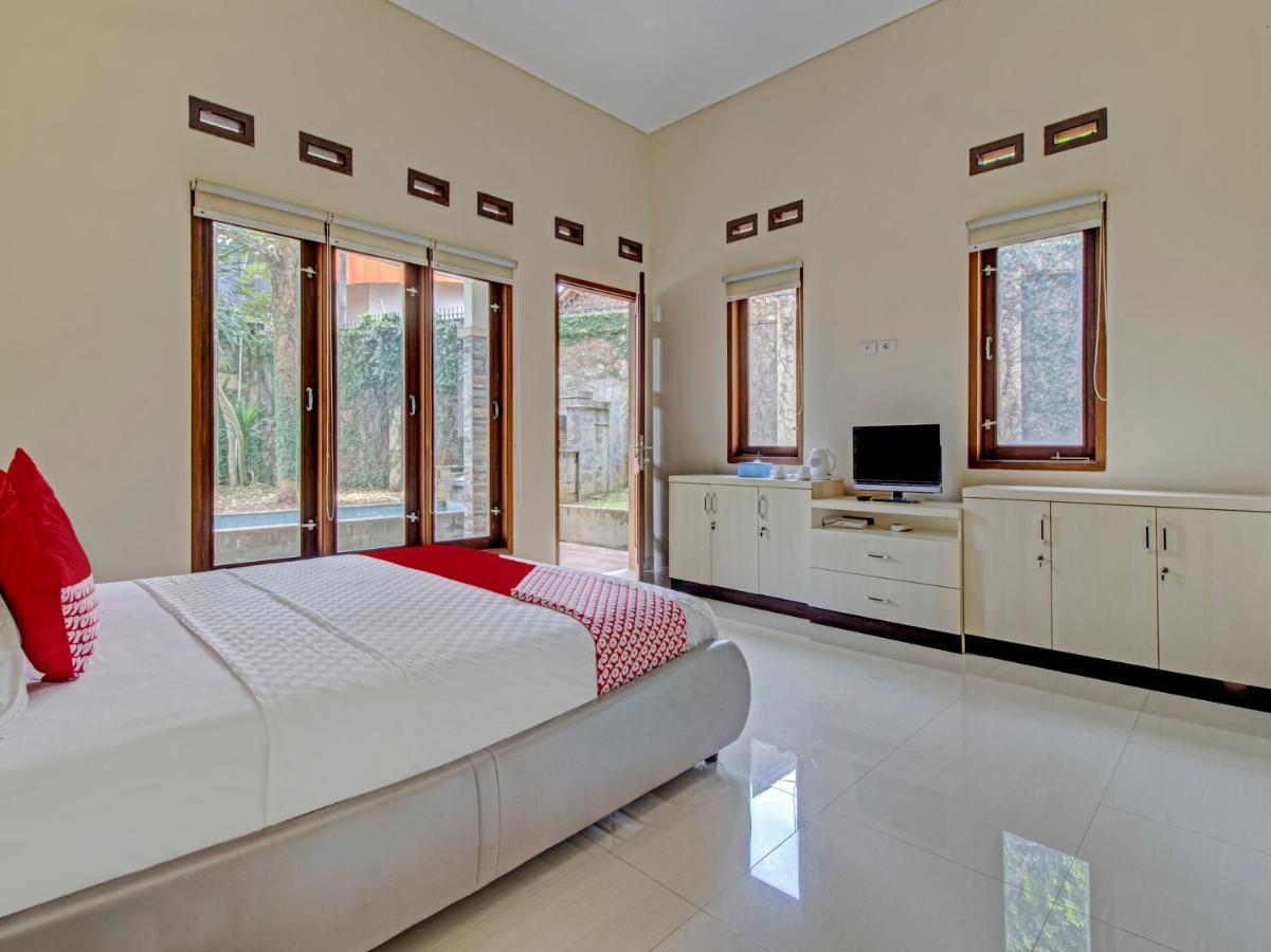 Oyo 89997 Hotel Bumi Kedaton Waterpark Бандар-Лампунг Екстер'єр фото